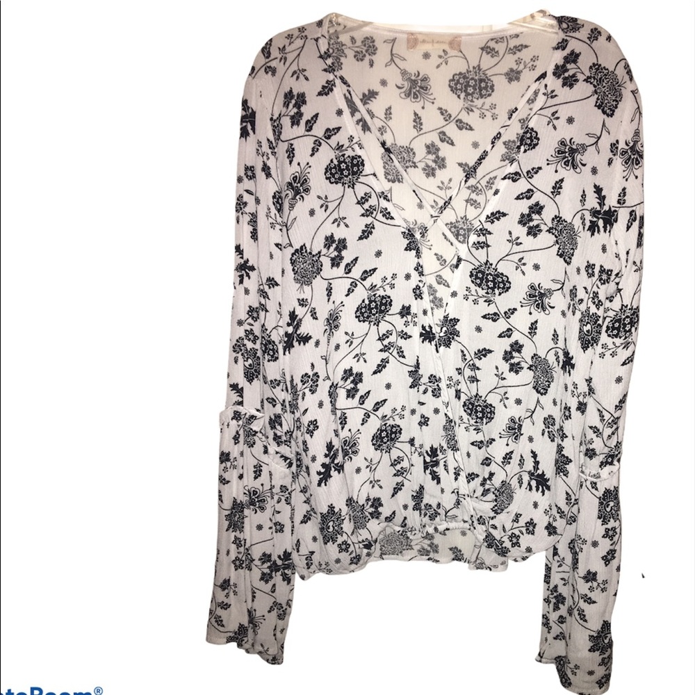 Altar’d State small wrap blouse w/ flare sleeves